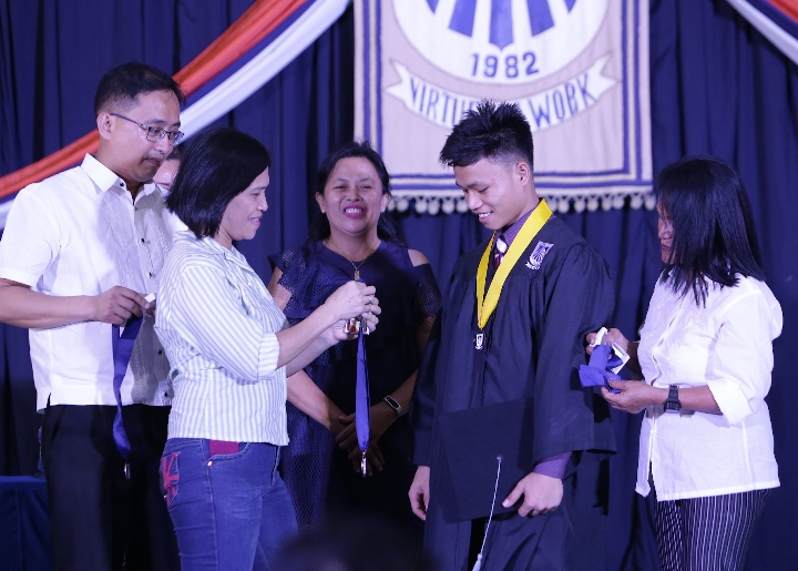 arman-may-2019-with-fam